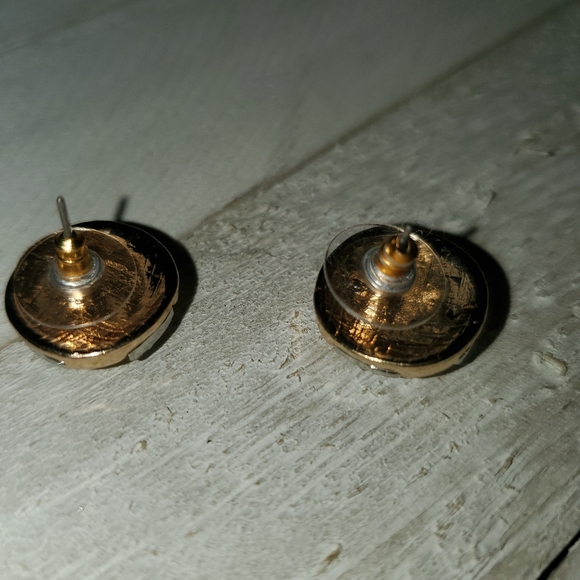 Earrings Costume Jewelry NWOT - Picture 3 of 3